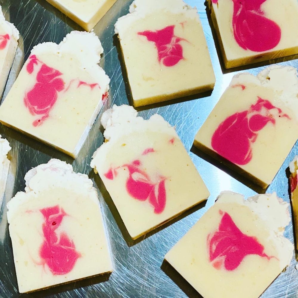 🌹GERANIUM ROSEWOOD Goat Milk & Cream Lather - Picture 2 of 3
